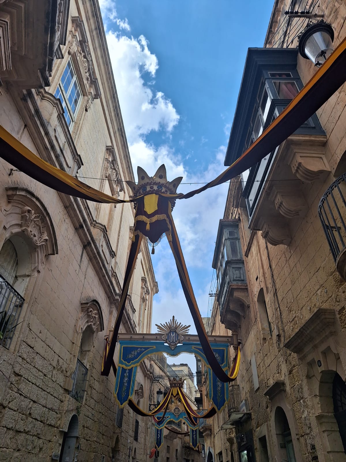 Photo: 自由馴鹿 (ZiYouXunLu) / Wikimedia Commons (CC BY-SA 4.0) Panoramic view of Victoria, the capital of Gozo